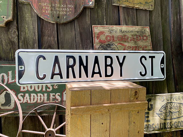 CARNABY ST　カーナビー・ストリート　エナメルストリートサイン　71cm　イギリス製ホーロー看板