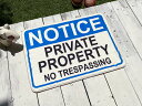 立入禁止の看板みたいなフロアマット　NOTICE PRIVATE PROPERTY　（私有地につき立入禁止）