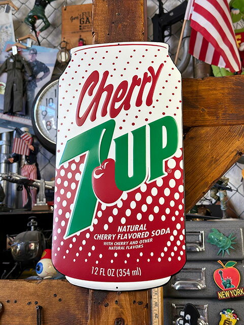 7UP　セブンアップ　エンボスティンサイン　（チェリー7UP缶）