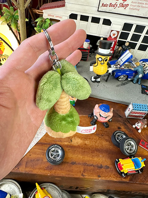 ヤシの木の島 ぬいぐるみキーホルダー NICI...の紹介画像2