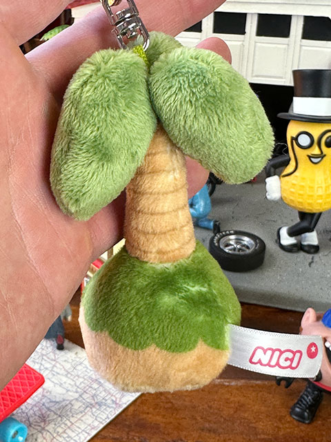 ヤシの木の島 ぬいぐるみキーホルダー NICI...の紹介画像3
