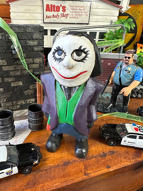 そんなつもりのジョーカー 木彫り人形 大きいサイズ アメリカン雑貨 アメリカ雑貨 グッズ