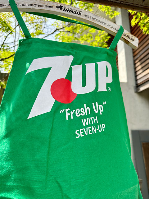 7UP　セブンアップ　エプロン　（グリーン）　アメリカン雑貨　アメリカ雑貨　グッズ