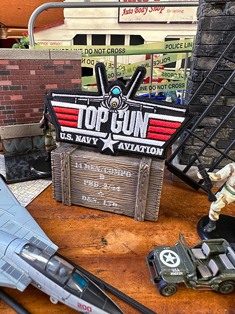 トップガン　ミリタリーワッペン　（F-14/正面/ブラックロゴ）　トム・クルーズ　映画　マーヴェリック..