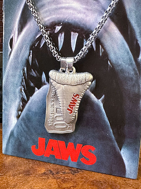 世界限定9995本　映画　ジョーズ　ブルース　サメの歯　オフィシャル　ネックレス　リミテッドエディション