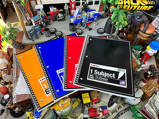 アメリカのカレッジノート （4冊セット） MADE IN U.S.A. 10.5 in×8 in / 26.7cm×20.3cm コイル リングノート 罫線 アメリカン雑貨 アメリカ雑貨 グッズ