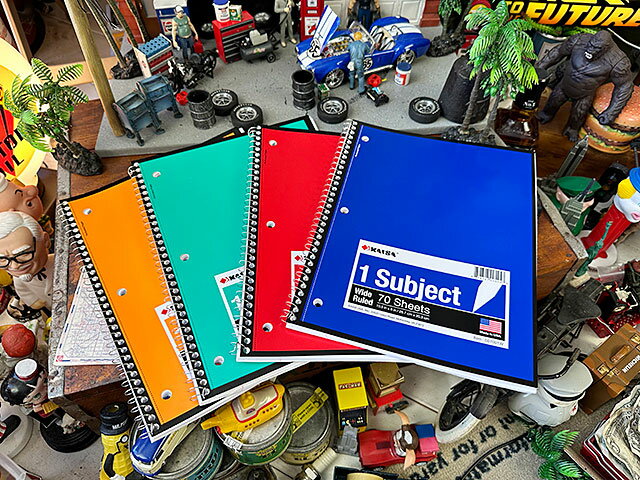 アメリカのカレッジノート （4冊セット） MADE IN U.S.A. 10.5 in×8 in / 26.7cm×20.3cm コイル リングノート 罫線 アメリカン雑貨 アメリカ雑貨 グッズ