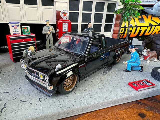 Jada　1972年　ダットサン　ピックアップトラック　620　ダイキャストミニカー　1/24スケール　（ブラック）