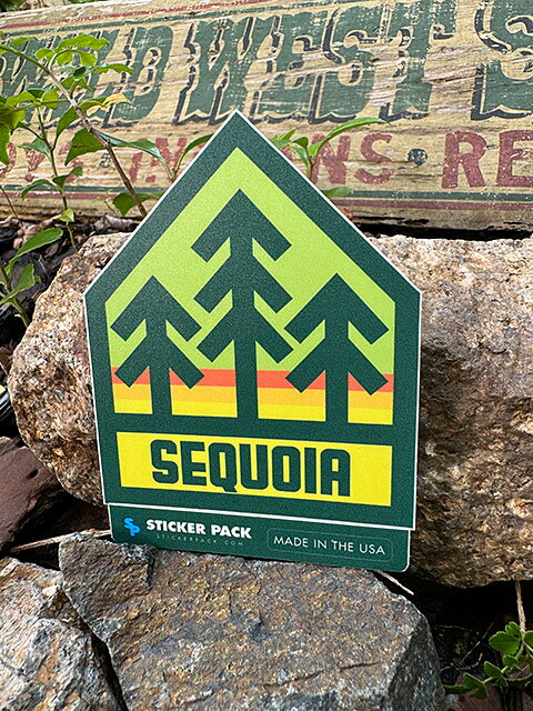 ステッカーパック　アウトドア　ステッカー　Lサイズ　（3セコイアトゥリーズ）　MADE IN U.S.A.　耐水＆耐光素材　PVCステッカー　アメリカン雑貨　アメリカ雑貨　グッズ