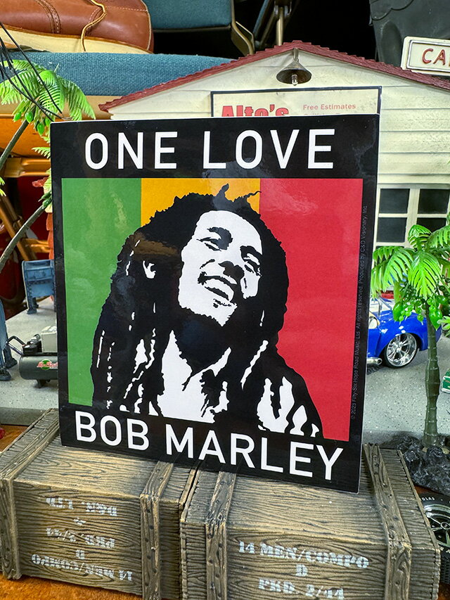 ボブマーリー　オフィシャル　ステッカー　（ONE LOVE）　アメリカン雑貨　アメリカ雑貨　グッズ　おしゃれ　ショップインテリア　シール　デカール