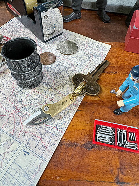 驚きの500円玉サイズ！　ブラス製　ミニミニナイフ　キーホルダー　アメリカン雑貨　アメリカ雑貨　グッズ