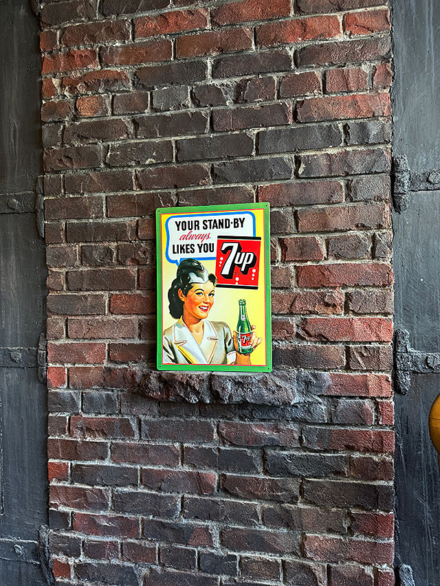 セブンアップ　YOUR STANDBY　ブリキ看板　アメリカン雑貨　アメリカ雑貨　グッズ