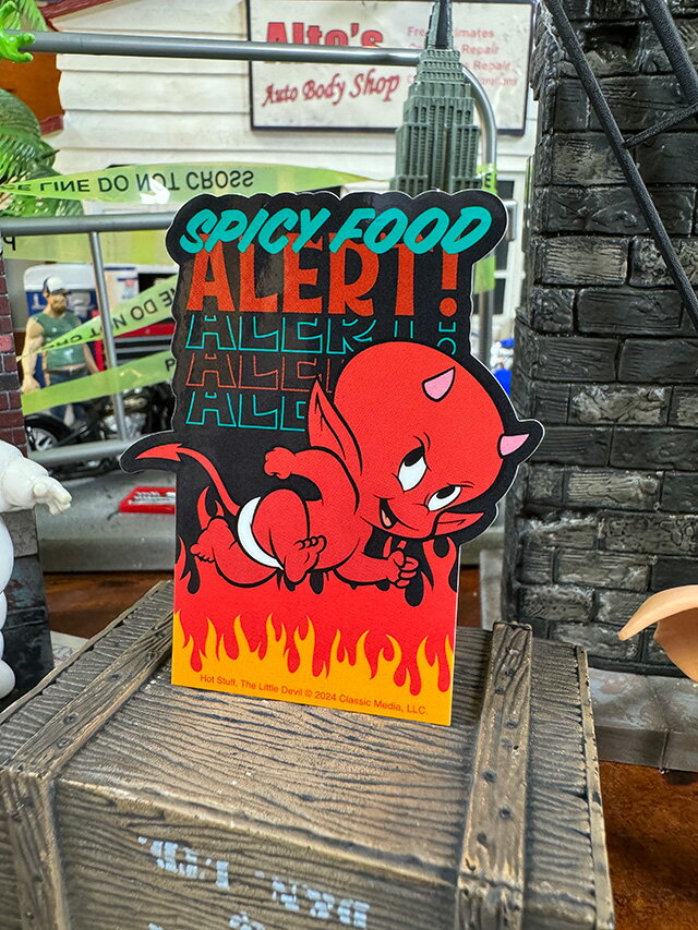 樂天商城 - ホットスタッフ　オフィシャル　ステッカー　（アラート）　アメリカン雑貨　アメリカ雑貨　グッズ　おしゃれ かっこいい　ガレージ雑貨　ガレージング雑貨　ショップインテリア　シール　デカール