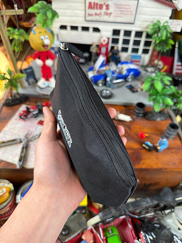 キャンディタワー　オフィシャル　トライアングル　ポーチ　三角ポーチ　アメリカン雑貨　アメリカ雑貨　グッズ アメカジ　カジュアル　おしゃれ　かっこいい　ミニポーチ　ペンケース　ガジェットケース　化粧ポーチ candytower-10058666 アメリカ雑貨通販キャンディタワー サンプル画像2