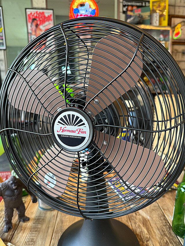 ���������ϥ⥵����ȥ��ե��󡡥ơ��֥롡�ʥ֥�å��ˡ�HERMOSA RETORO FAN TABLE���󿶤ꡡ����3�ʳ����ʥ��͡���������졼����������ꥫ�󻨲ߡ�����ꥫ���ߡ����å���������졡����åץ���ƥꥢ