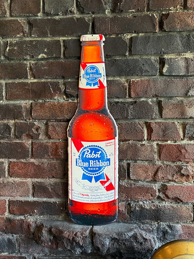 パブスト ブルーリボン ビアボトル エンボス ティンサイン ブリキ看板 アメリカン雑貨 アメリカ雑貨 グッズ おしゃれ パブグッズ バーグッズ 自宅バー ショップインテリア