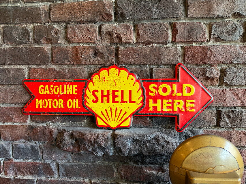 シェル　アローカットサイン　エンボス　ティンサイン　（GASOLINE MOTOR OIL SOLD HERE）　ブリキ看板..