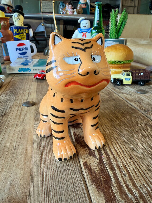 ポストジェネラル チベタン タイガーオブジェ （イエロー） アメリカン雑貨 アメリカ雑貨 アンティーク風 ヴィンテージ風 ビンテージ風 レトロ ノスタルジック グッズ おしゃれ ショップインテリア