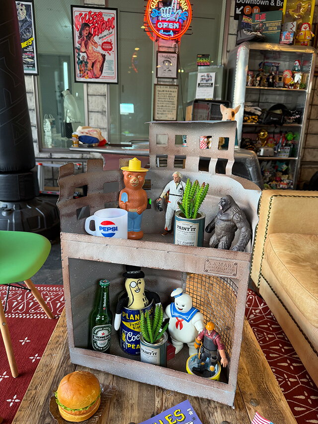 ドラム缶 2段 廃墟工場 プランター ジオラマ廃墟基地 ディスプレイ台 アメリカン雑貨 アメリカ雑貨 ガレージ雑貨 ガレージング雑貨 ショップインテリア ガーデニンググッズ ガーデニング雑貨 グリーンインテリア エクステリア 庭 おしゃれ