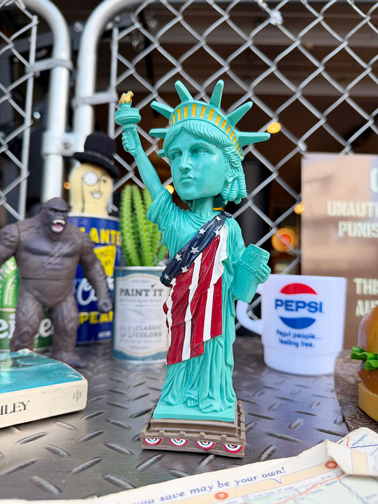 楽天市場】カーネルサンダース ボビングヘッドの通販