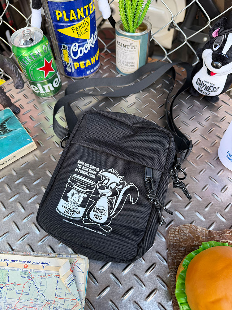 樂天商城 - シャイネス　スカンキッド　ショルダーバッグ　アメリカン雑貨　アメリカ雑貨　グッズ アメカジ　カジュアル　おしゃれ　かっこいい　カバン　鞄　shyness