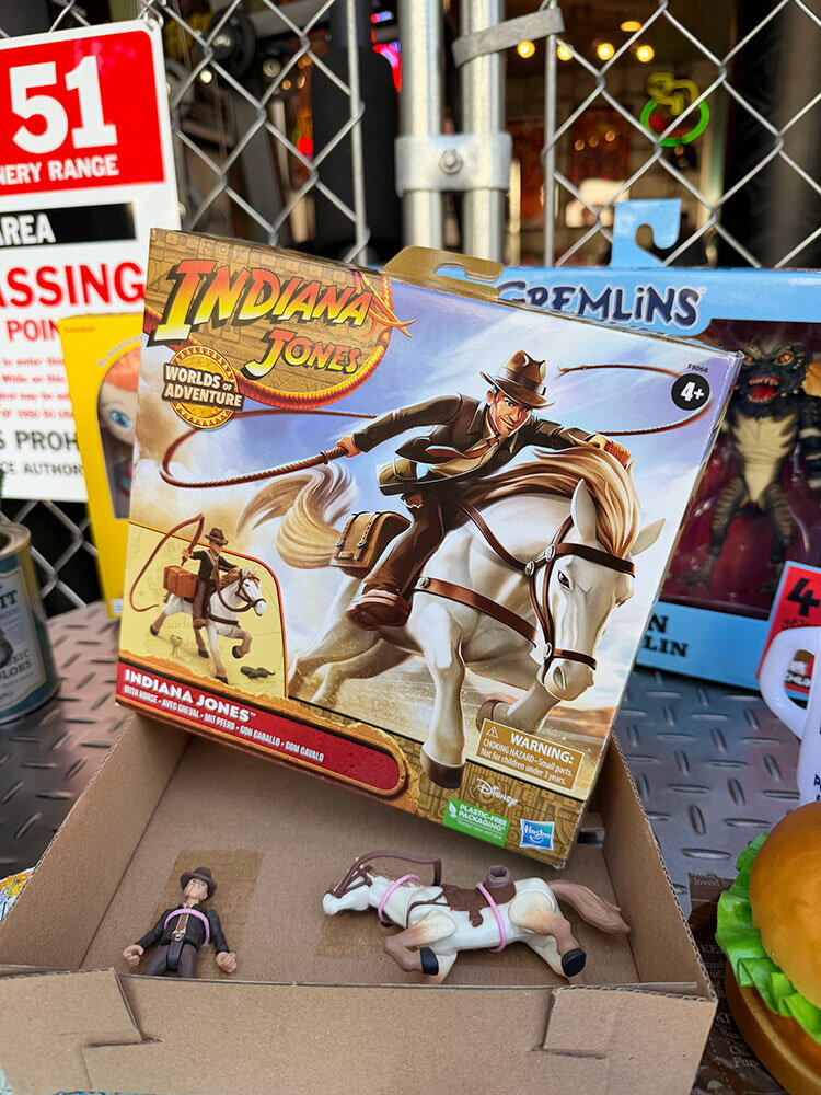 ハズブロ インディジョーンズ フィギュア （WORLDS OF ADVENTURE） アメリカン雑貨 アメリカ雑貨 映画グッズ おしゃれ ショップインテリア