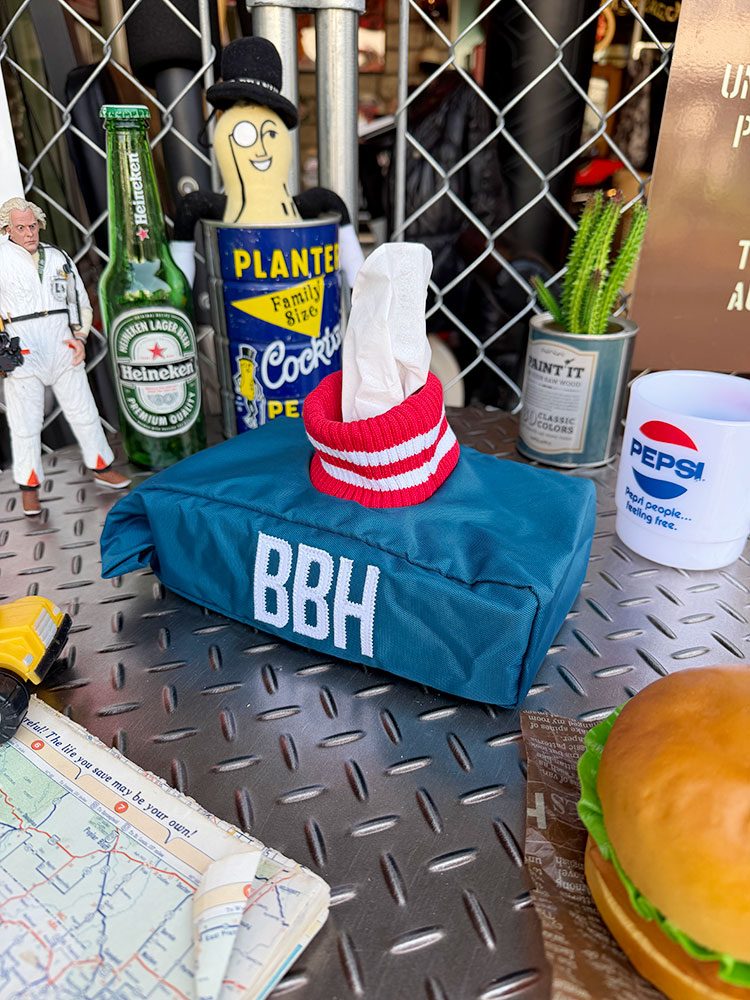 カレッジジャケット リブ "BBH" ティッシュケース （ブルー） トスダイス ティッシュカバー ※袋入りティッシュ用 アメリカン雑貨 アメリカ雑貨 グッズ おしゃれ ショップインテリア 生活雑貨