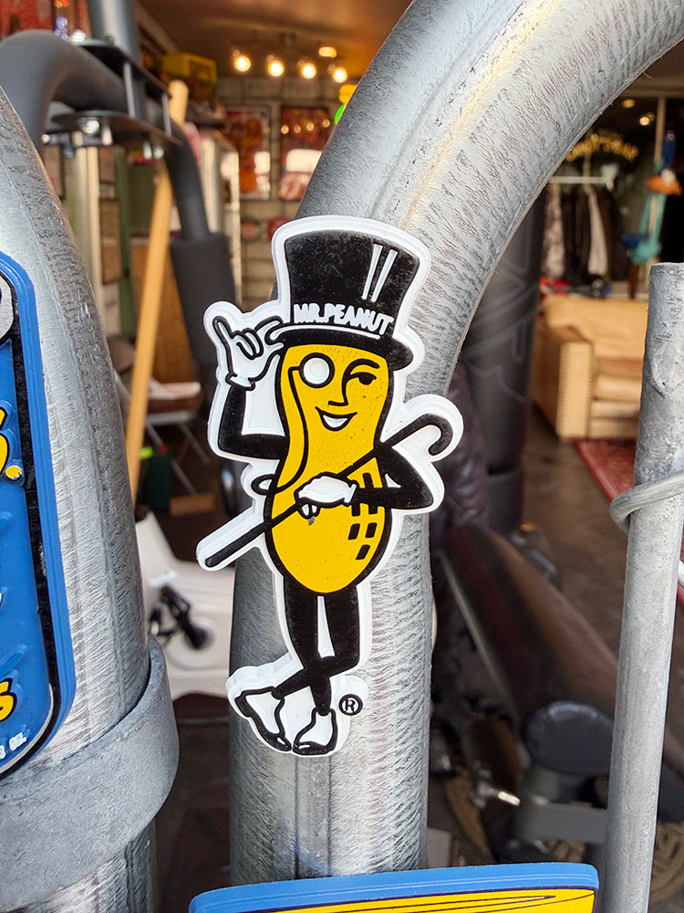 プランターズ ミスターピーナッツ オフィシャル マグネット （ミスターピーナッツ） 単品 アメリカン雑貨 アメリカ雑貨 カンパニーグッズ アメリカンカンパニー 企業グッズ アメキャラ ミスターピーナツ おしゃれ ショップインテリア