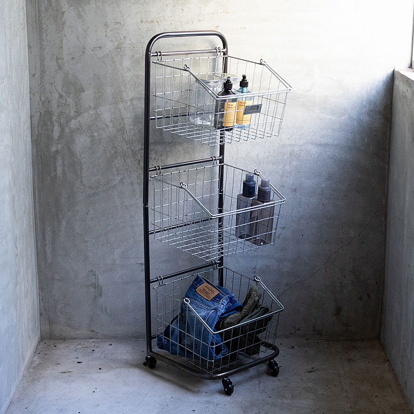 ミリタリーテイスト　3段ワイヤーラック　キャスター台付き　全国送料無料（沖縄・離島除く）　秘密基地系ファニチャー　FML　アメリカン雑貨　アメリカ雑貨　ミリタリーグッズ　ミリタリー雑貨　おしゃれ かっこいい　ガレージ雑貨　ガレージング雑貨　大型家具