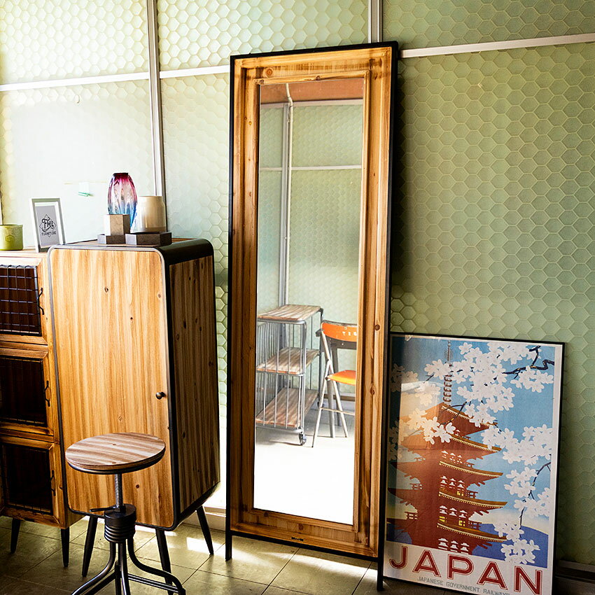 ミリタリーテイスト スタンドミラー 全国送料無料（沖縄・離島除く） 姿見鏡 全身鏡 フロアミラー 秘密基地系ファニチャー FML アメリカン雑貨 アメリカ雑貨 ミリタリーグッズ ミリタリー雑貨 かっこいい ガレージ雑貨 ガレージング雑貨 大型家具