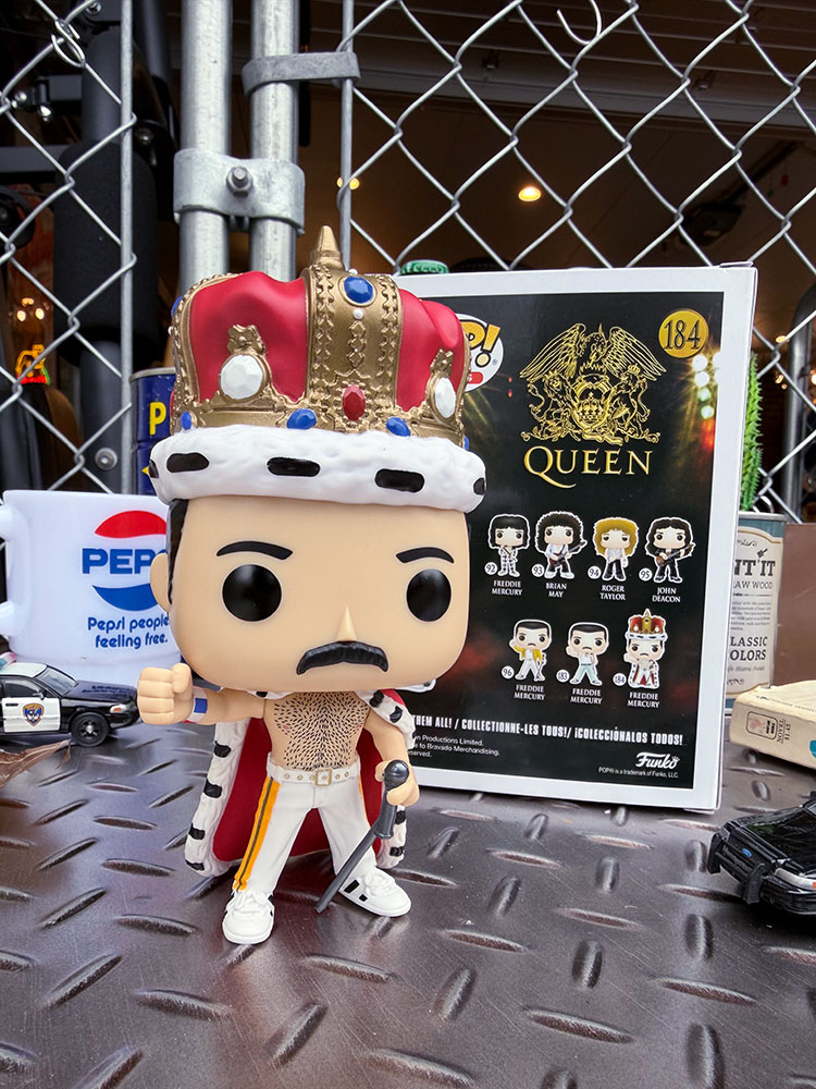 楽天市場】クイーン pop フィギュアの通販