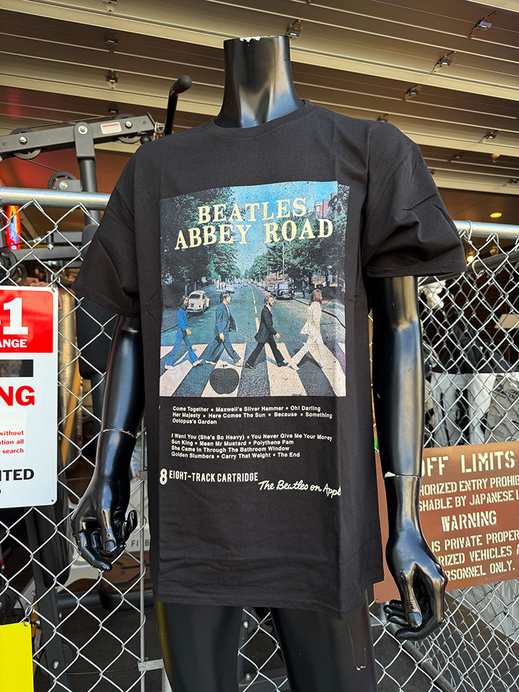 ビートルズ　アビイロード　オフィシャル　Tシャツ　公式グッズ　アメリカン雑貨　アメリカ雑貨　グッズ　アメカジ　カジュアル　おしゃれ　かっこいい　半袖