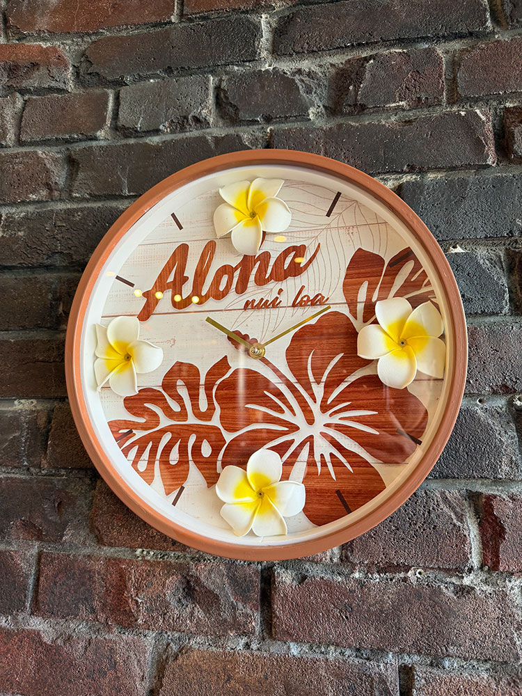 樂天商城 - ハワイアン　プルメリア　レトロ　ウォールクロック　（ハイビスカス）　壁掛け時計　アメリカン雑貨　アメリカ雑貨　ハワイアン雑貨　ハワイ雑貨　ハワイグッズ　ハワイアングッズ　おしゃれ　ショップインテリア