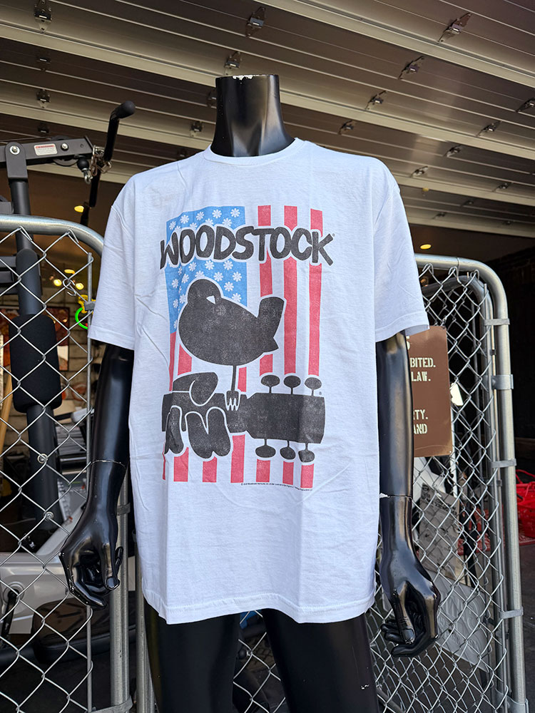 樂天商城 - ウッドストック　オフィシャル　Tシャツ　（FLOWER FLAG）　公式グッズ　アメリカン雑貨　アメリカ雑貨　グッズ　アメカジ　カジュアル　おしゃれ　かっこいい　半袖