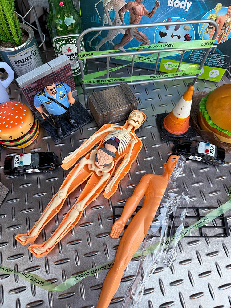 人体模型　組み立てキット　（半身クリアVer.）　アメリカン雑貨　アメリカ雑貨　ジョークグッズ　ジョーク雑貨　おもしろ　プレゼント　ギフト　おしゃれ　ショップインテリア