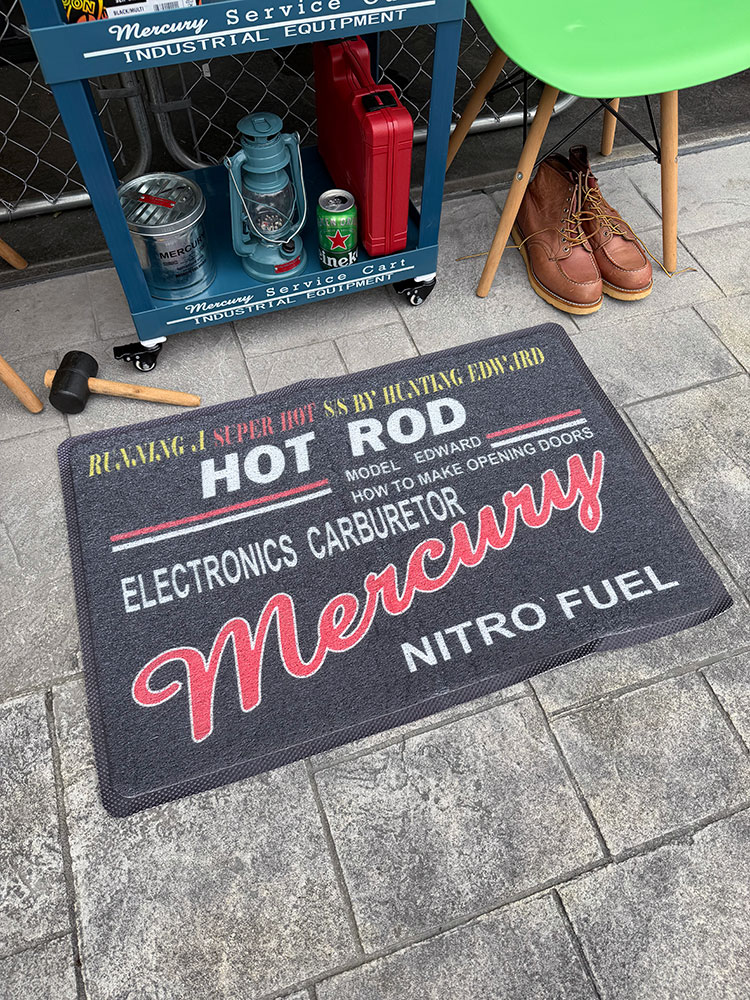 乐天商城 - マーキュリー　PVCガレージマット　90cm　（HOT ROD）　屋外＆屋内のどっちも対応　アメリカン雑貨　アメリカ雑貨　グッズ　おしゃれ　かっこいい　ガレージ雑貨　ガレージング雑貨　ショップインテリア