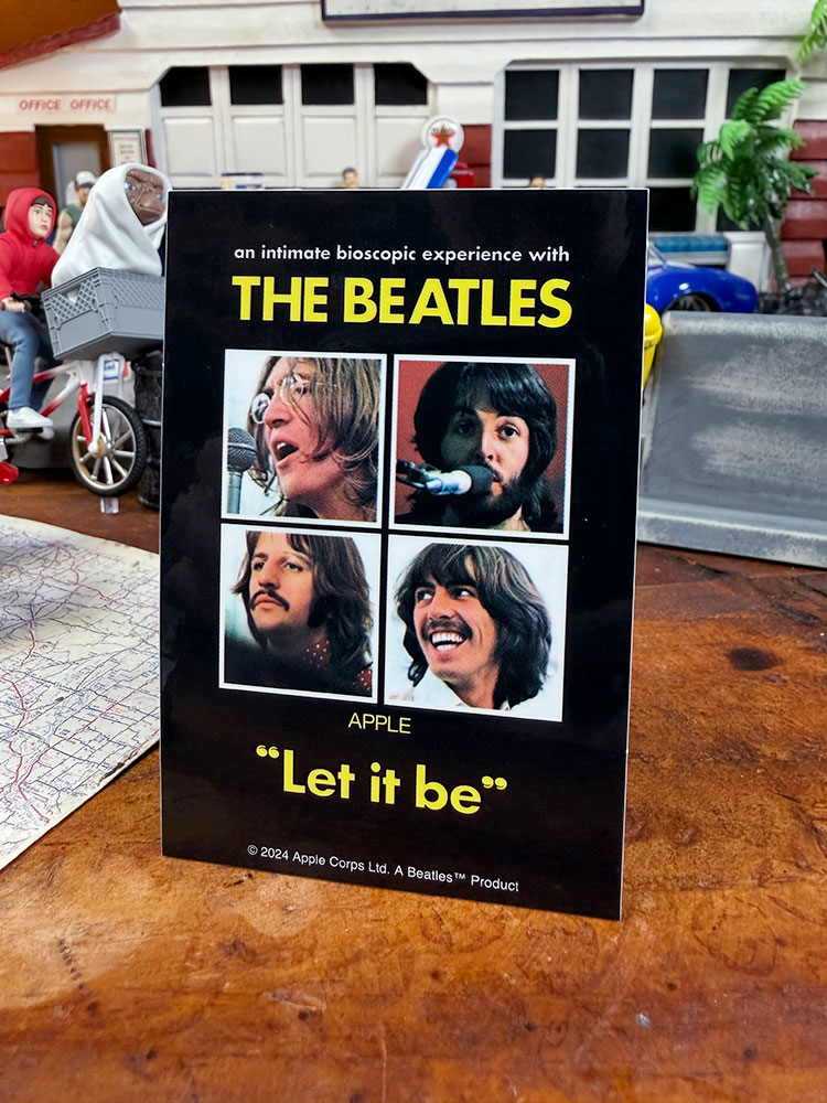 ビートルズ Let It Be オフィシャル ミニステッカー レット イット ビー アメリカン雑貨 アメリカ雑貨 グッズ おしゃれ ショップインテリア シール デカール