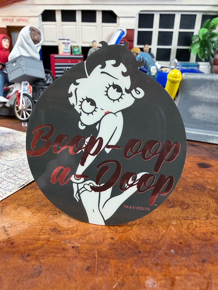 ベティ・ブープ　オフィシャル　ミニステッカー　（ブラック×レッド）　アメリカン雑貨　アメリカ雑貨　キャラグッズ　アメキャラ　ベティー　ベティーちゃん　ベティちゃん　おしゃれ　ショップインテリア　シール　デカール