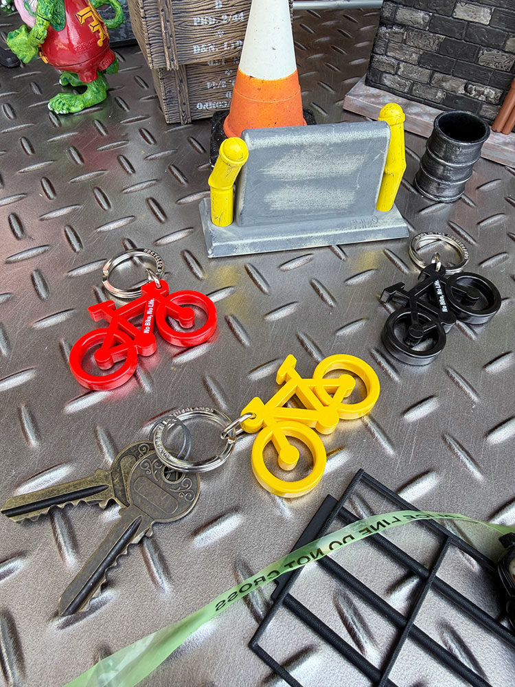 so Danish　ロードバイク　自転車　リサイクル　キーホルダー　（イエロー）　単品　アメリカン雑貨　アメリカ雑貨　グッズ　おしゃれ　ショップインテリア candytower-10061046 アメリカ雑貨通販キャンディタワー サンプル画像3