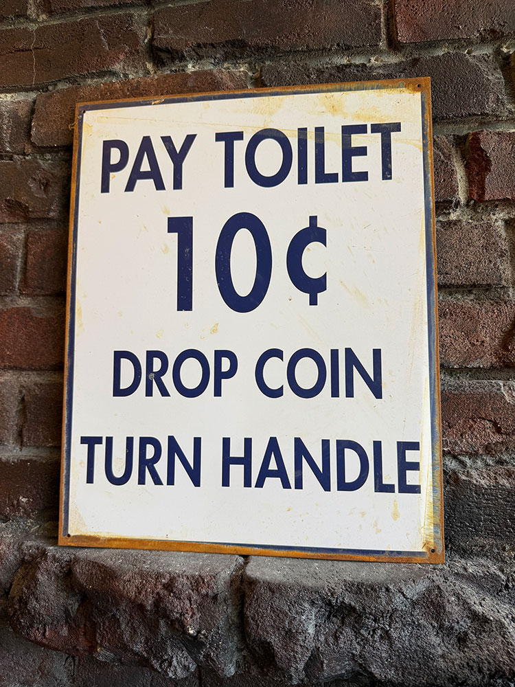 トイレ有料　10セント　案内看板　ブリキ看板　アメリカン雑貨　アメリカ雑貨　ジョークグッズ　ジョーク ...