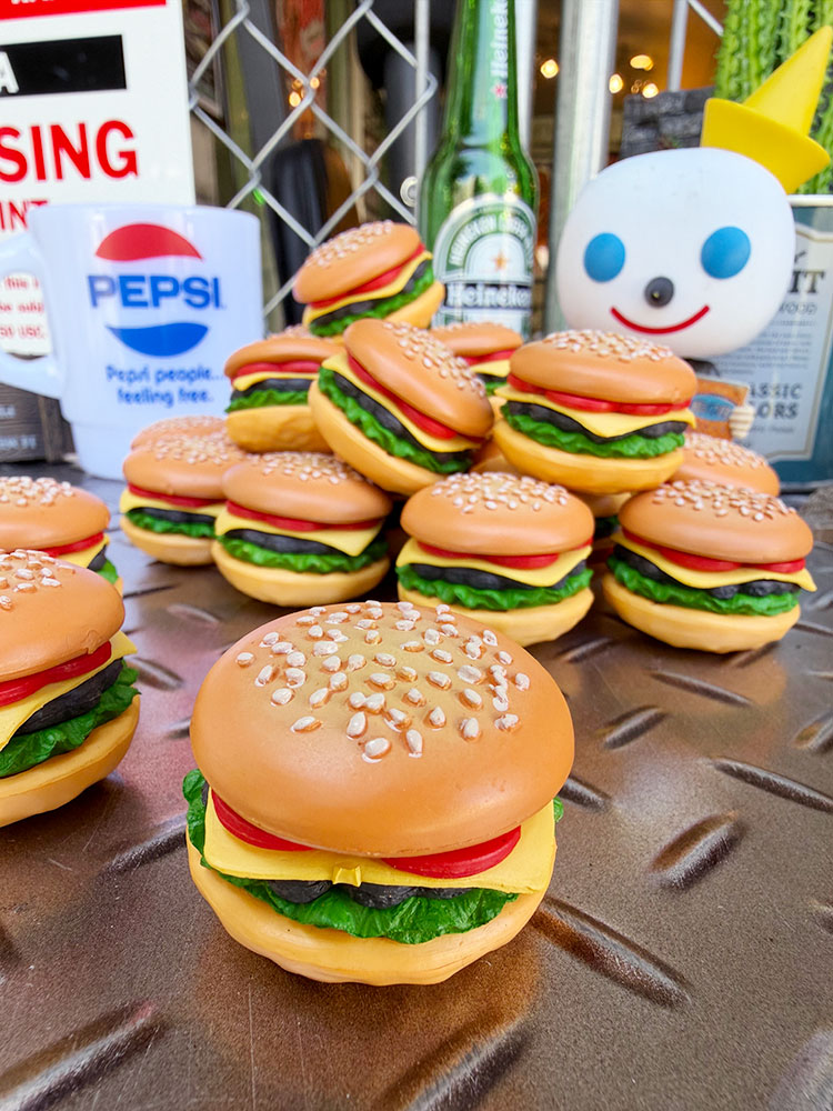 ヴィンテージ ハンバーガー パッチ 1体のみ。 ハンバーガー オブジェ ヴィンテージ ハンバーガー パッチ 1体のみ。 ハンバーガー オブジェ