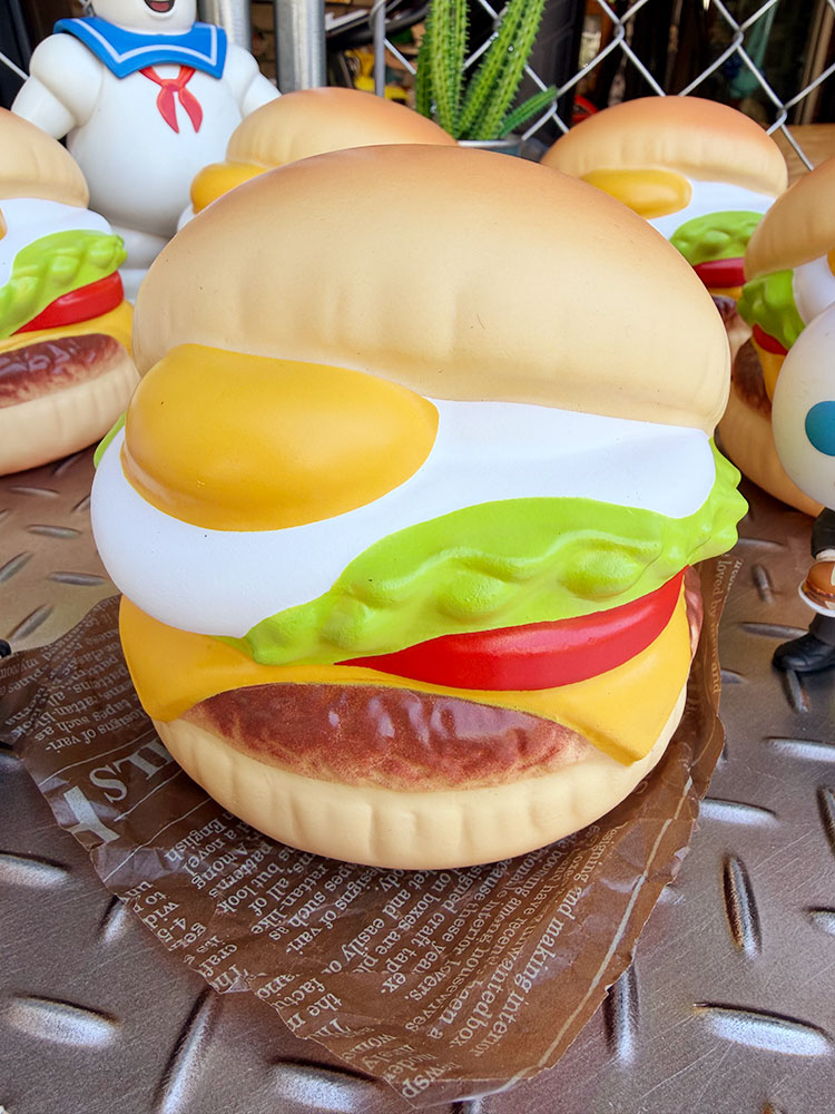 ハンバーガー　スクイーズ　（菓子パンの香り付き）　アメリカン雑貨　アメリカ雑貨　ジョークグッズ　ジョーク雑貨　おもしろ　プレゼント　ギフト　おしゃれ　ショップインテリア candytower-10061980 アメリカ雑貨通販キャンディタワー サンプル画像3