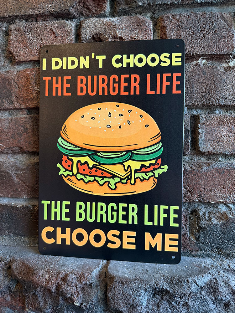「俺がハンバーガーを選んだんじゃない。ハンバーガーが俺を選んだんだ。」　ミニブリキ看板　アメリカン雑 ...