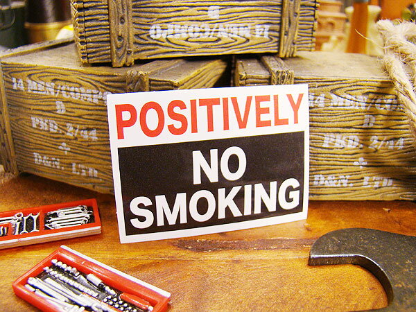 USAサインプレートステッカー (確実に禁煙です) アメリカン雑貨 アメリカ雑貨 グッズ