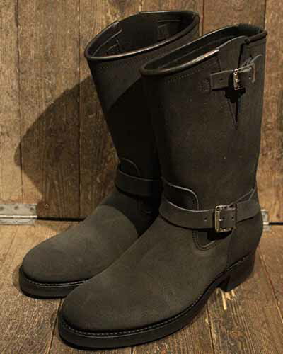 ※現品限り VIBRAM SOLEAttractionsBILTBUCKLot.329 Suede Engineer Boots - BLACK -【Attractions】(アトラクションズ)正規取扱店(Official Dealer)Cannon Ball(キャノンボール)【送料無料/WEARMASTERS】