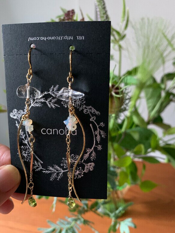 幸運を招くオパール＆ペリドット＆水...