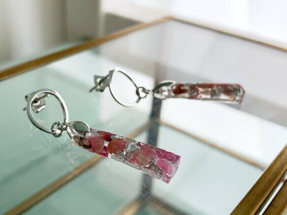 「希望」の宝石言葉を持つトルマリン...