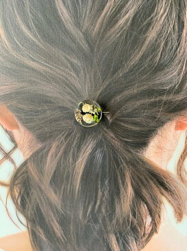 かすみ草のクリア・ヘアゴム Vol.2 本物 ドライフラワー ハンドメイド レジン(樹脂) ヘアアクセサリー Hair accessoriy ボタニカル お花 おしゃれ かわいい オトナ女子 オフィスカジュアル