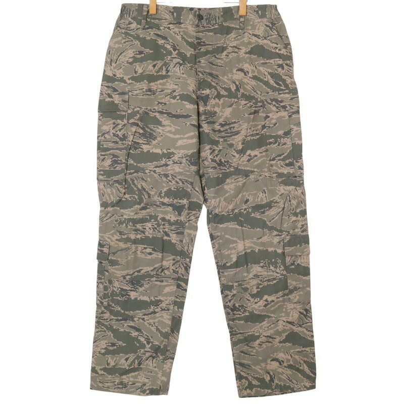 大きいサイズ メンズW40インチ USA製 00's DSCP USAF デシカモ柄 カーゴパンツ 実寸ウエスト96cm グレーベージュ系 pc-0116 アメカジ ビンテージ オールド 古着 【中古】
