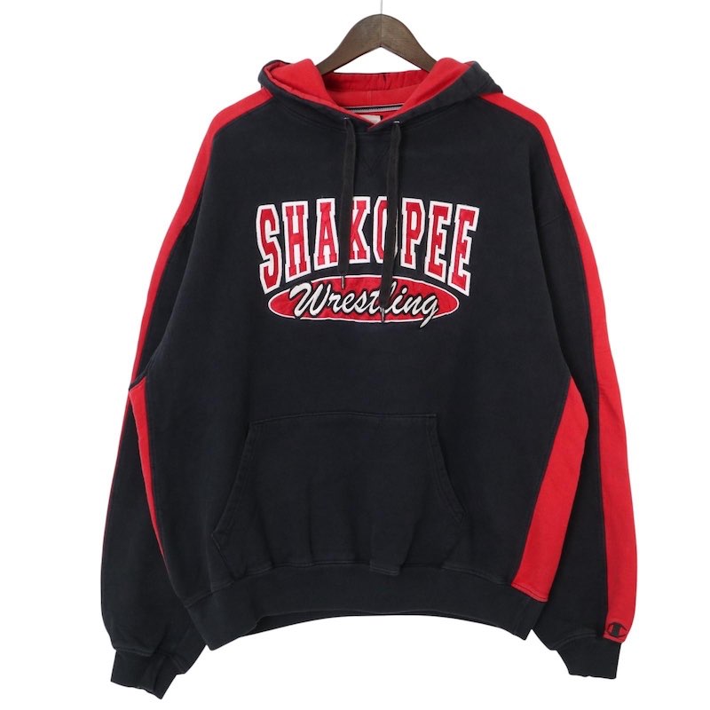 大きいサイズ メンズUS-XLサイズ チャンピオン 前Vスウェットパーカー 両面ワッペンロゴ SHAKOPEE Wrestling ブラック レッド 胸囲約134cm Champion フーディー アメリカ古着 USED BIG hsc-0843